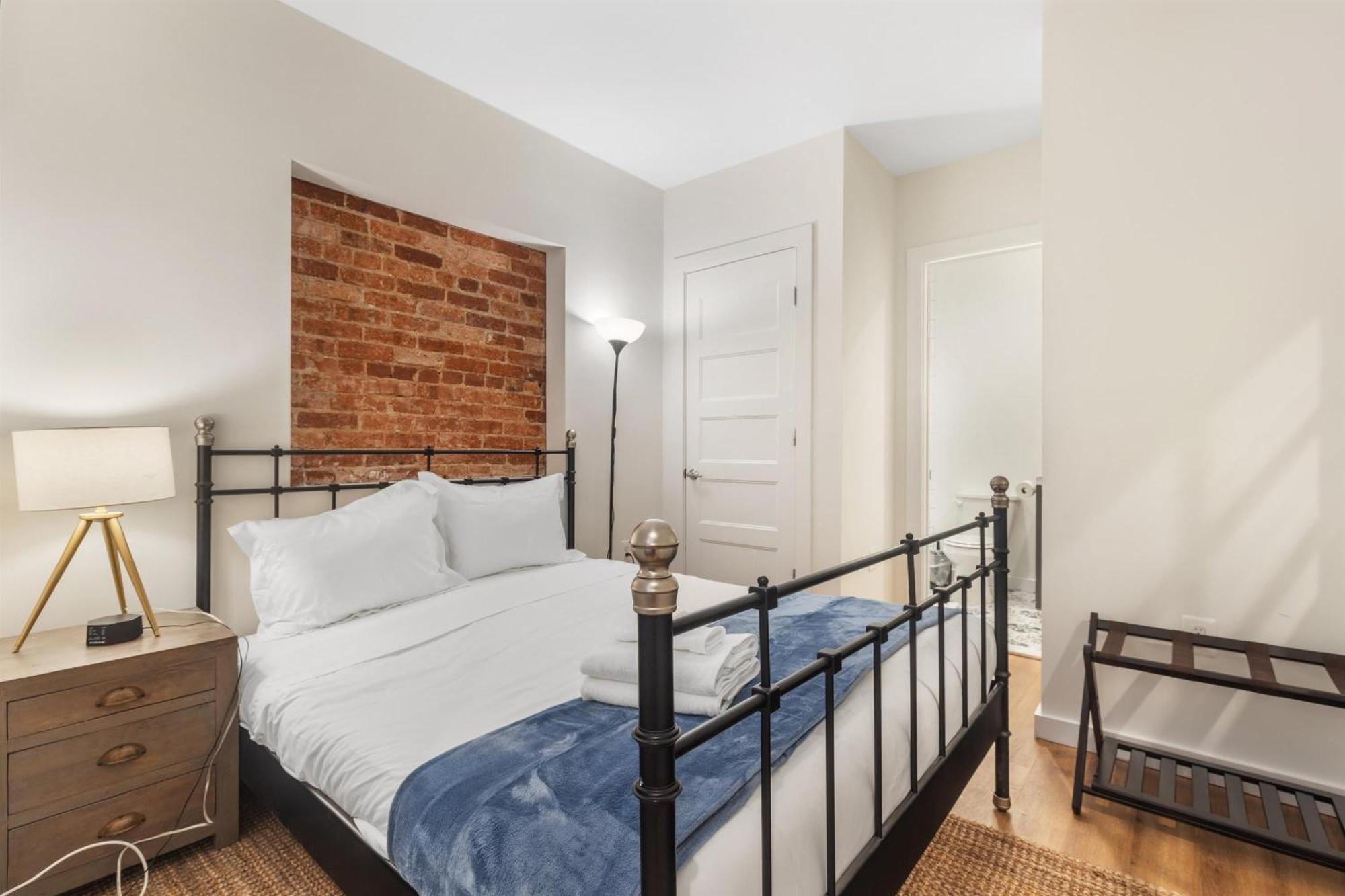 Lovely 1-BR Suite in the Heart of Adams Morgan واشنطن المظهر الخارجي الصورة